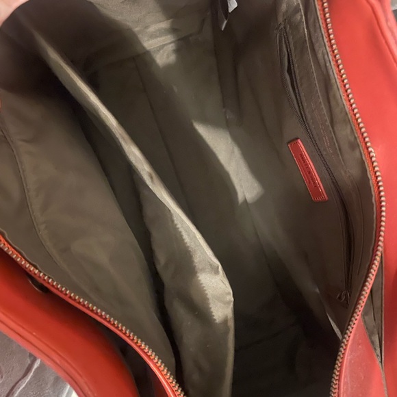 Matt and Nat Tote - Picture 4 of 4